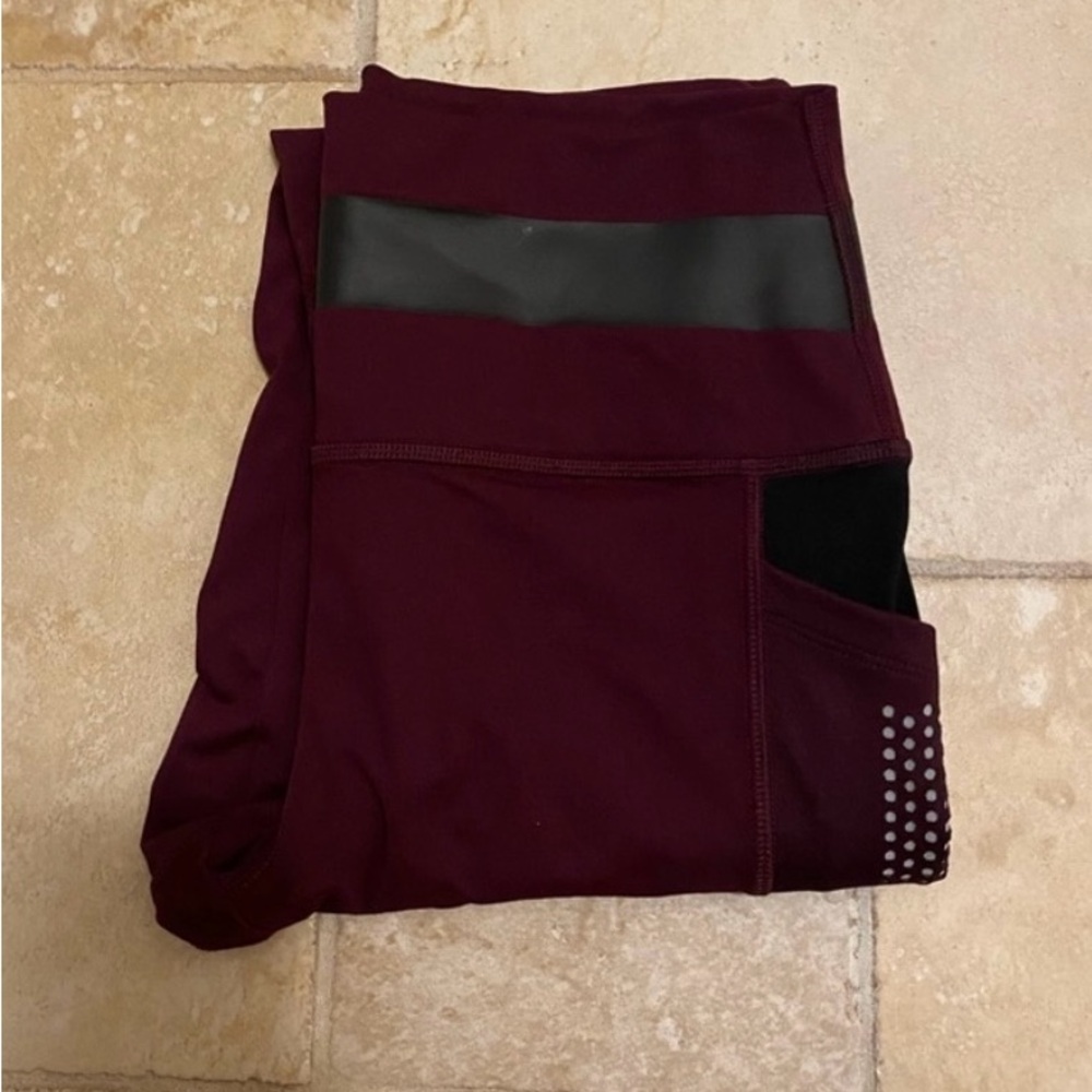 Rare Victoria's Secret PINK Ultimate Leggings Maroon Black Mesh Side NWOT M - Picture 4 of 10